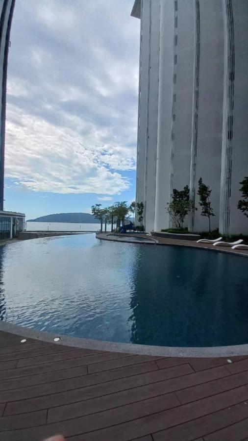 Aparthotel Qilala Dualview By The Shore *