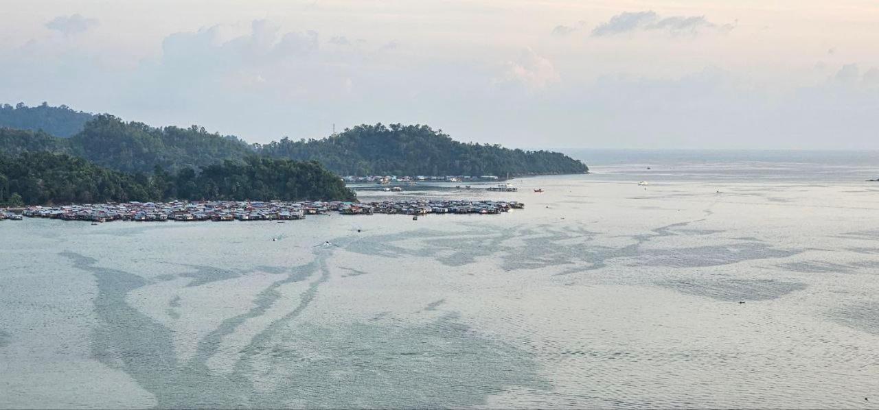 Qilala Dualview By The Shore Kota Kinabalu